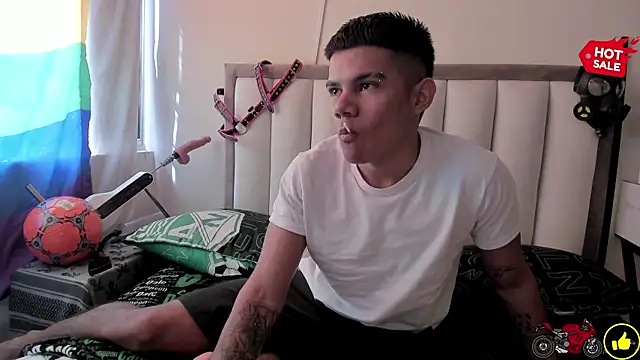 Snapshot of Jack_castell chatting on 15, 10, 2025 Jack castell online show from 15, 10, 2025