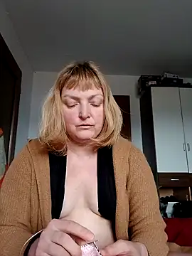 LiluLiluLilu online show from 14, 2, 2026