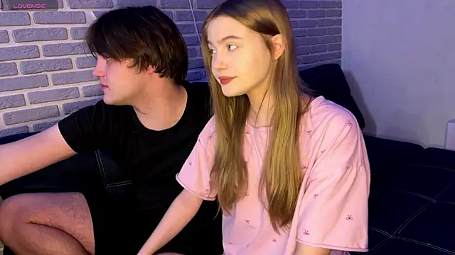 fetchingcouplee online show from 3, 11, 2025