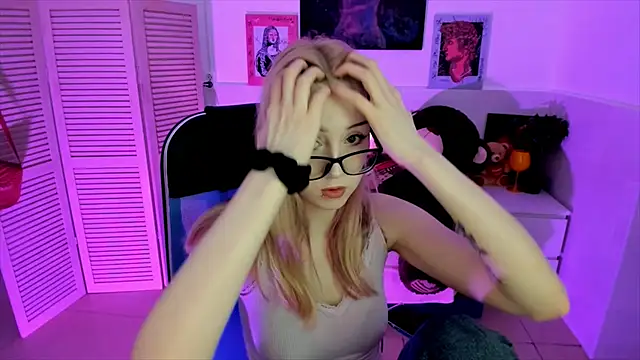 RubyBennett online show from 2, 10, 2025