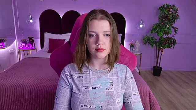 Snapshot of AlmaSound chatting on 18, 5, 2026 AlmaSound online show from 18, 5, 2026