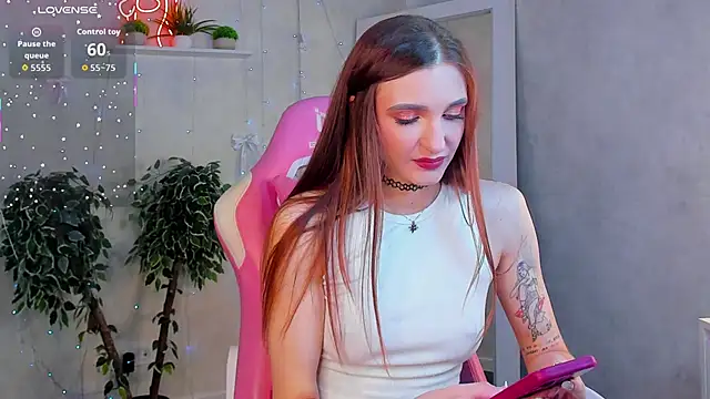Snapshot of Alisha_Green chatting on 25, 5, 2026 Alisha Green online show from 25, 5, 2026