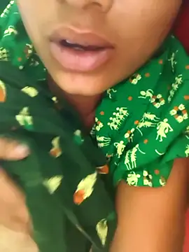 Snapshot of telugu_roja_099 chatting on 4, 10, 2025 telugu roja 099 online show from 4, 10, 2025