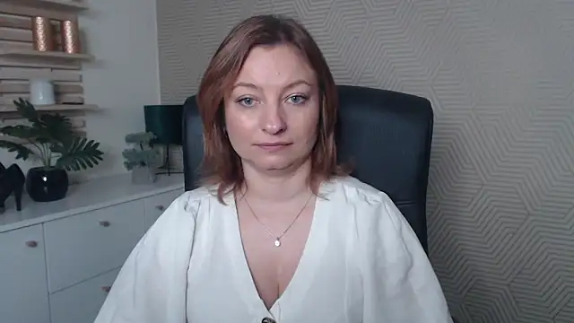 angelaSamt online show from 7, 11, 2025