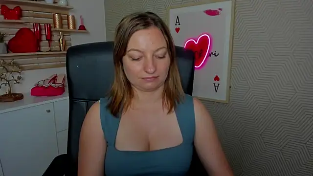 Snapshot of angelaSamt chatting on 18, 6, 2026 angelaSamt online show from 18, 6, 2026