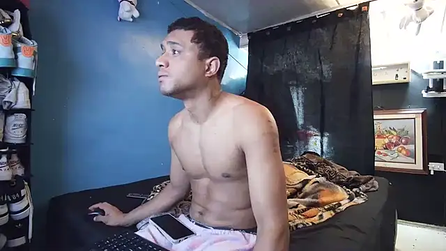 Snapshot of JoshuaMiller chatting on 29, 9, 2025 JoshuaMiller online show from 29, 9, 2025