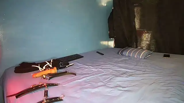 Snapshot of JoshuaMiller chatting on 1, 10, 2025 JoshuaMiller online show from 1, 10, 2025