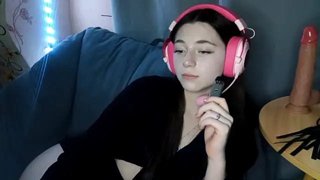 Snapshot of Sophiecuttie chatting on 29, 10, 2025 Sophiecuttie online show from 29, 10, 2025