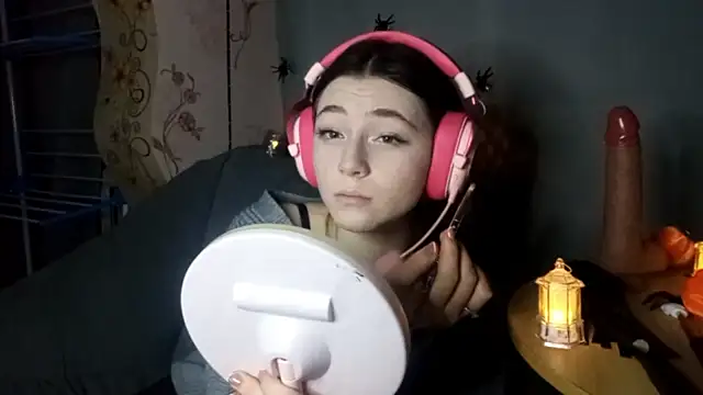 Snapshot of Sophiecuttie chatting on 2, 11, 2025 Sophiecuttie online show from 2, 11, 2025