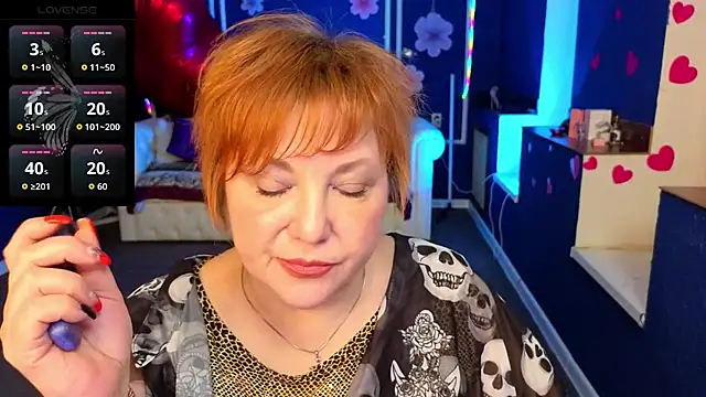 Kira Kenett online show from 9, 4, 2026