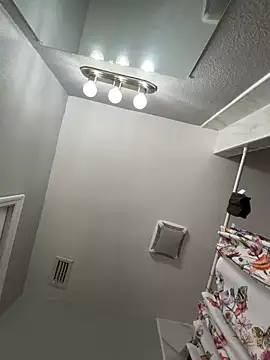 dmmeformerch online show from 11, 3, 2026