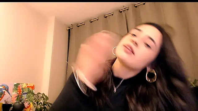 Snapshot of lanzybloom chatting on 14, 10, 2025 lanzybloom online show from 14, 10, 2025