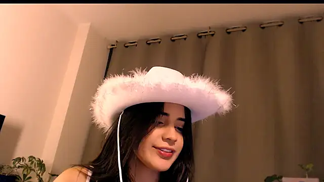 Snapshot of lanzybloom chatting on 17, 10, 2025 lanzybloom online show from 17, 10, 2025