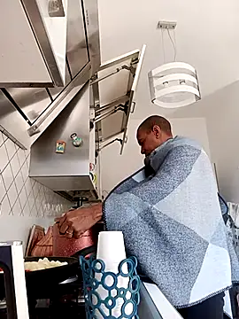 estrogeni online show from 30, 3, 2026