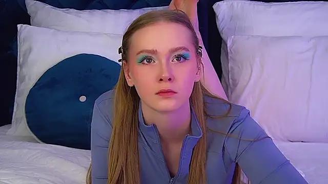 AgataFoxley online show from 10, 3, 2026