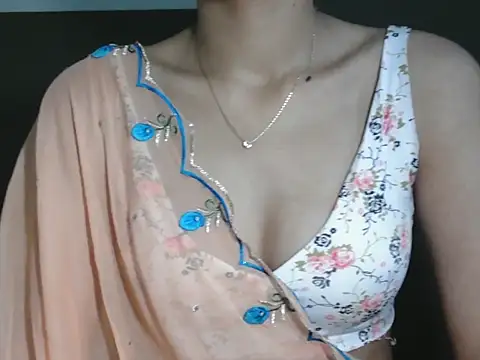 Snapshot of cute_seemu chatting on 30, 9, 2025 cute seemu online show from 30, 9, 2025