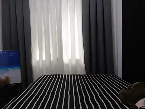 Snapshot of sexy_Bella09 chatting on 27, 10, 2025 sexy Bella09 online show from 27, 10, 2025