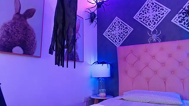 Maia Reficco online show from 20, 10, 2025