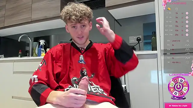 DominantAlex18 online show from 6, 3, 2026