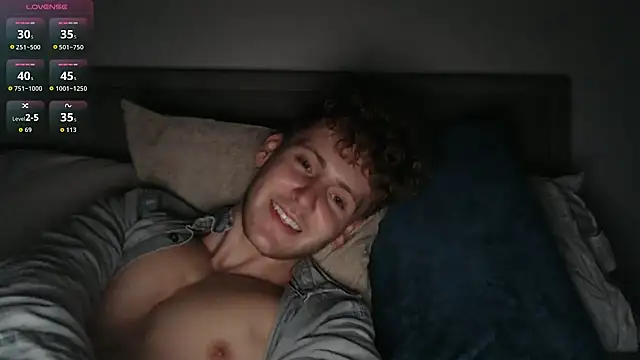 DominantAlex18 online show from 10, 4, 2026