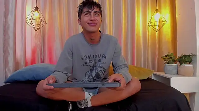 arion sherwind online show from 8, 9, 2025