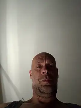 nolliebollieeeeeee online show from 29, 4, 2026