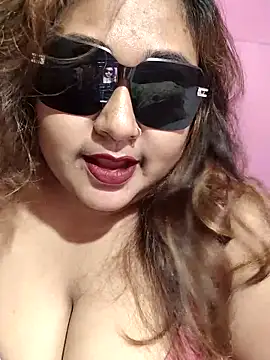 Snapshot of hotbhabhi011 chatting on 28, 10, 2025 hotbhabhi011 online show from 28, 10, 2025