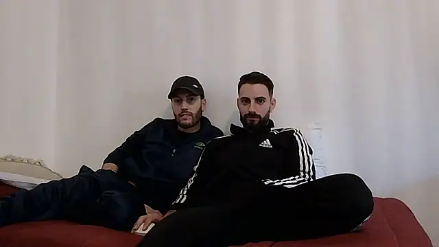 Amicisegreti online show from 22, 3, 2026