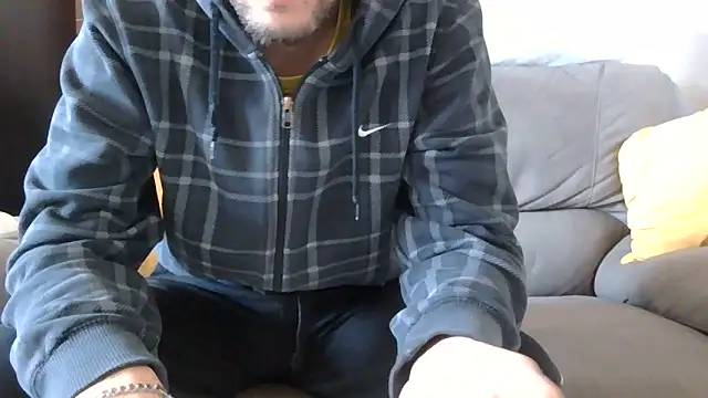 Amicisegreti online show from 30, 3, 2026