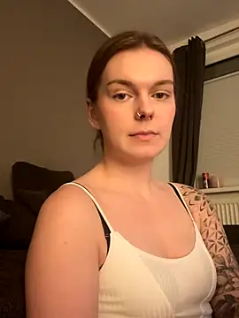 LisaFreier online show from 26, 10, 2025