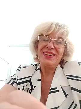 52MiaLove02 online show from 12, 9, 2025