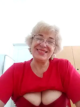 Snapshot of 52MiaLove02 chatting on 19, 6, 2026 52MiaLove02 online show from 19, 6, 2026