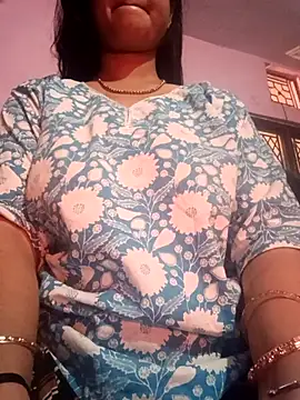 priya-kumari22 online show from 18, 12, 2025