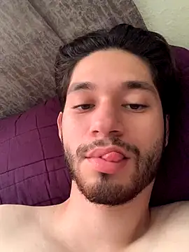 pitudo1313wuero online show from 2, 10, 2025