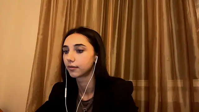 LinaMour online show from 22, 9, 2025