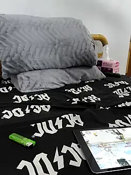 yazinyazin1 online show from 30, 11, 2025