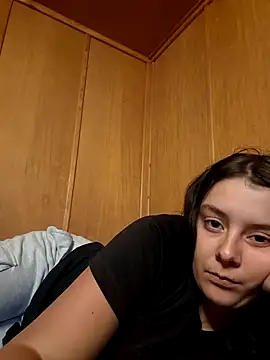 YoungLiisaxx online show from 10, 9, 2025