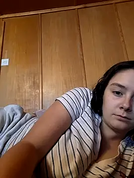 YoungLiisaxx online show from 27, 9, 2025