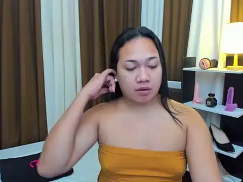 TsUncutKaren online show from 22, 10, 2025