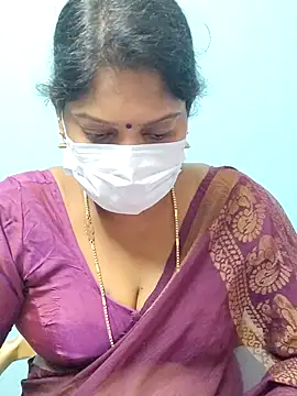 Snapshot of saadhana99 chatting on 13, 11, 2025 saadhana99 online show from 13, 11, 2025