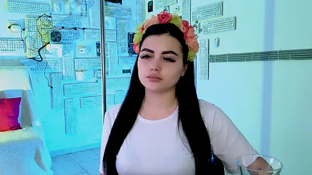 NaomiWilsons online show from 14, 10, 2025