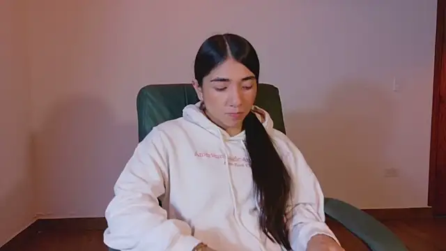 Aurora jones11 online show from 2, 12, 2025