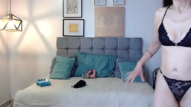  naomi s online show from 31, 3, 2026