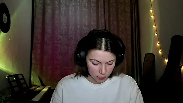 CutieAnny online show from 18, 2, 2026