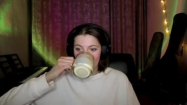 CutieAnny online show from 23, 2, 2026