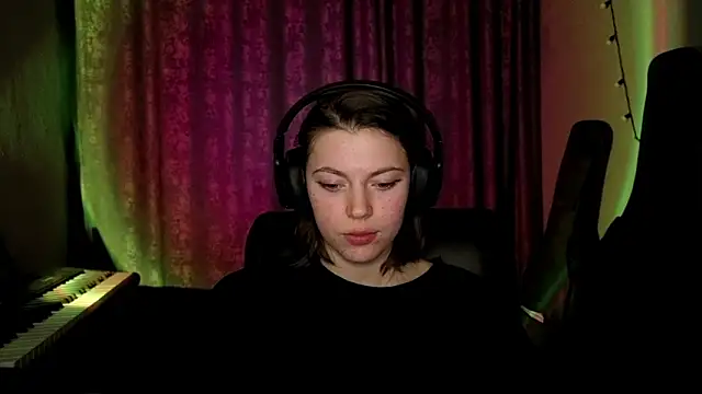 CutieAnny online show from 11, 3, 2026