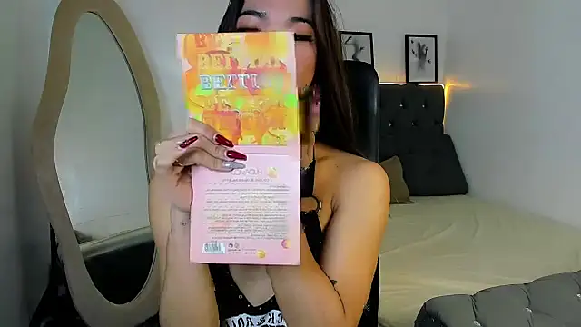 CassieSommereux online show from 24, 9, 2025