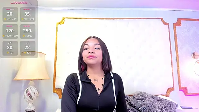 Manelyk evanss  online show from 10, 10, 2025