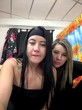 Snapshot of ardiente1805 chatting on 17, 11, 2025 ardiente1805 online show from 17, 11, 2025