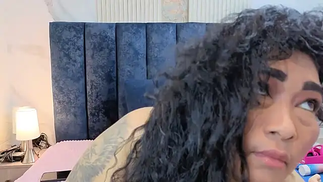 Snapshot of yunkeyc chatting on 23, 11, 2025 yunkeyc online show from 23, 11, 2025